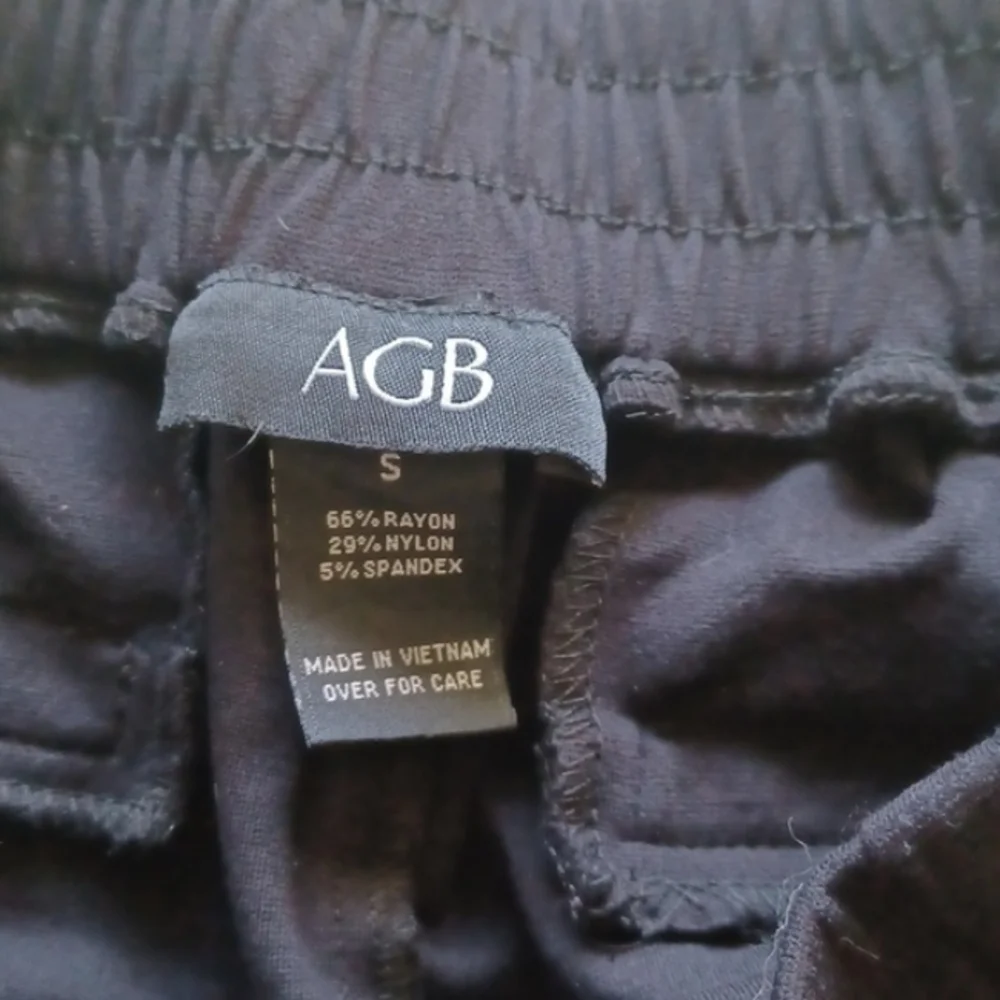 AGB Black Cropped Pants With Elastic Band And Drawstring Womans Size Small - Picture 7 of 7